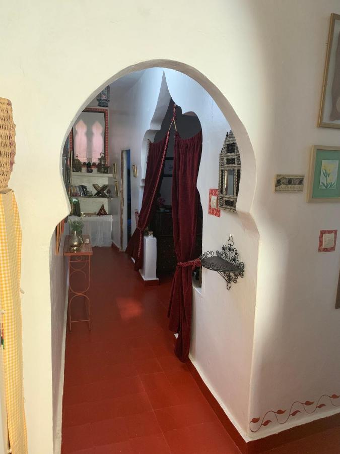 Hathor ,Casa Marroqui Con Dos Terrazas En La Medina Antigua , Ideal Parejas!! Wifi!! Asilah Exterior photo