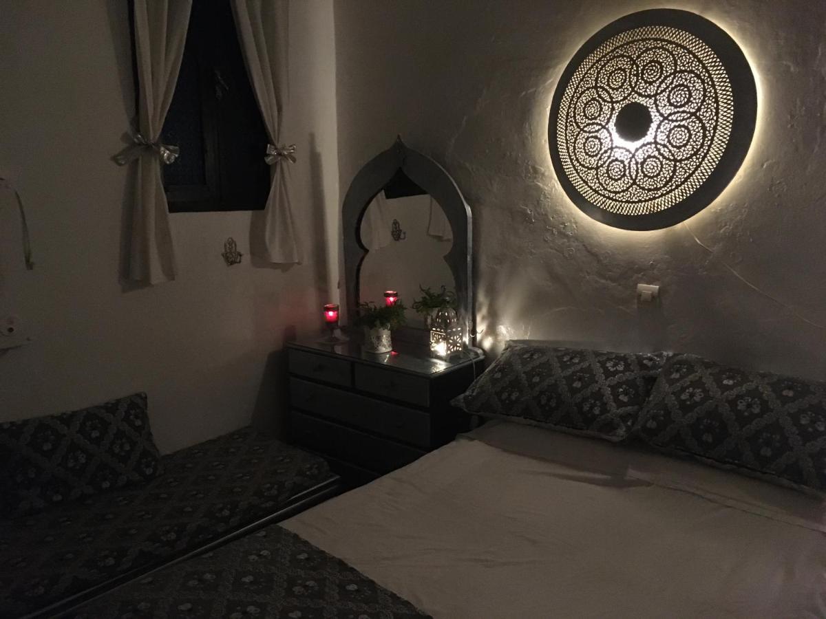 Hathor ,Casa Marroqui Con Dos Terrazas En La Medina Antigua , Ideal Parejas!! Wifi!! Asilah Exterior photo